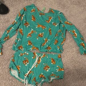 Green Tiger Print Pajama Set